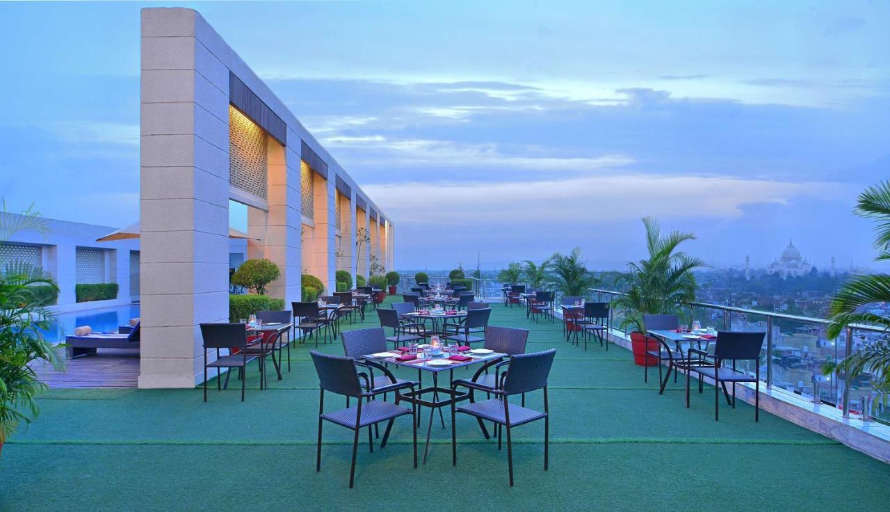 Radisson Hotel Agra Agra  Exterior photo The Terrace